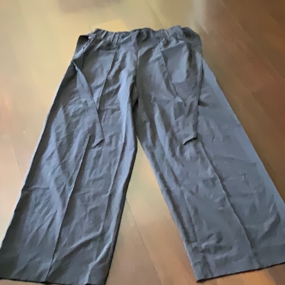 Lulu lemon flare dress pants or leisure size 8
